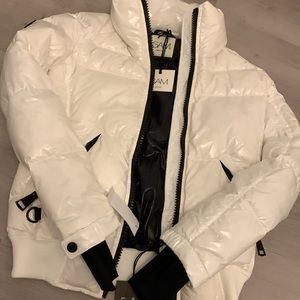 This is a Sam NYC coat, it is the freestyle bomber and it’s new with tags.